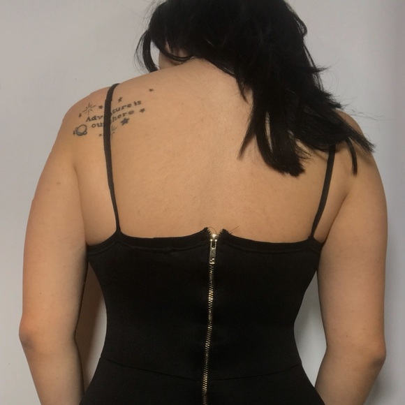 Black Mini Dress with cutout - Picture 4 of 4